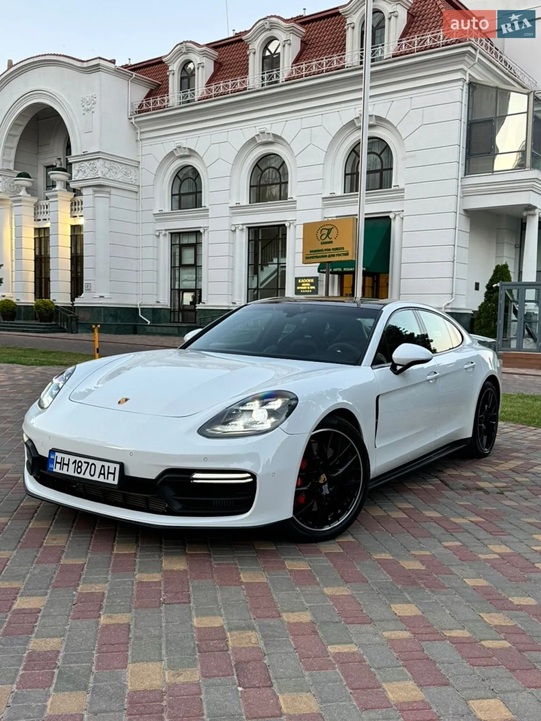 2019 Porsche Panamera - мініатюра 7
