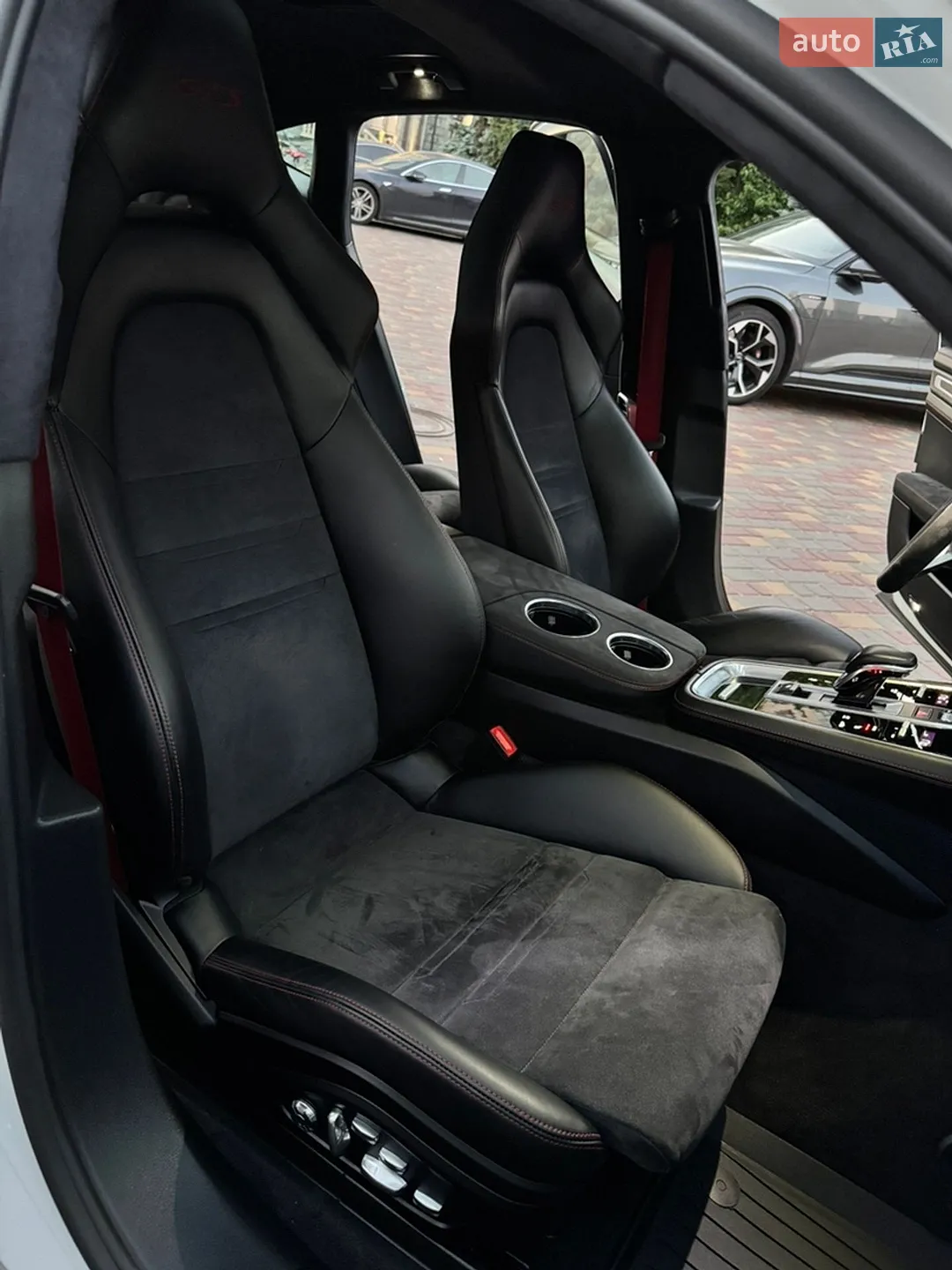 2019 Porsche Panamera - мініатюра 31