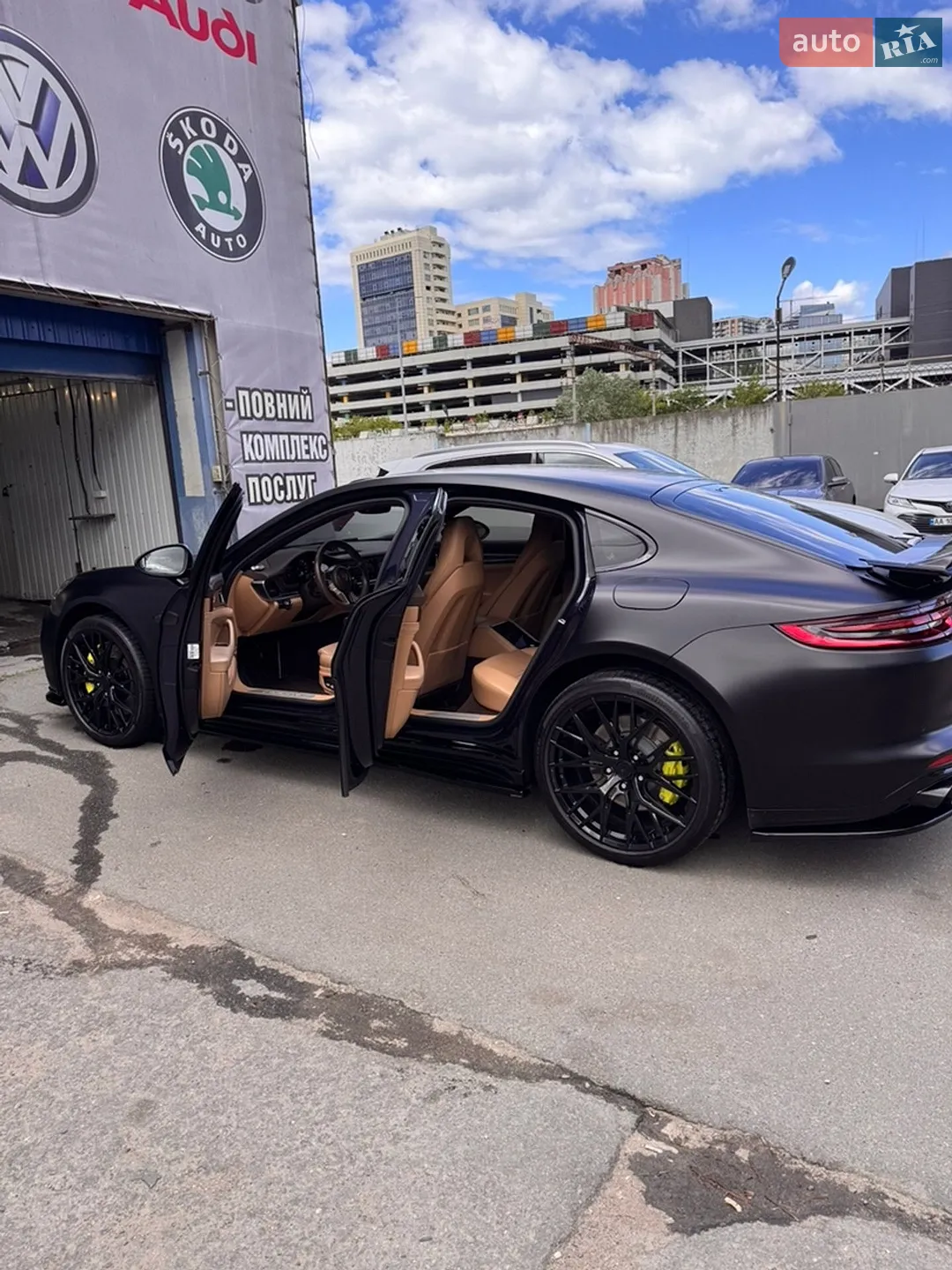 2017 Porsche Panamera - мініатюра 31