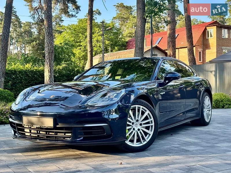 Porsche Panamera 2018