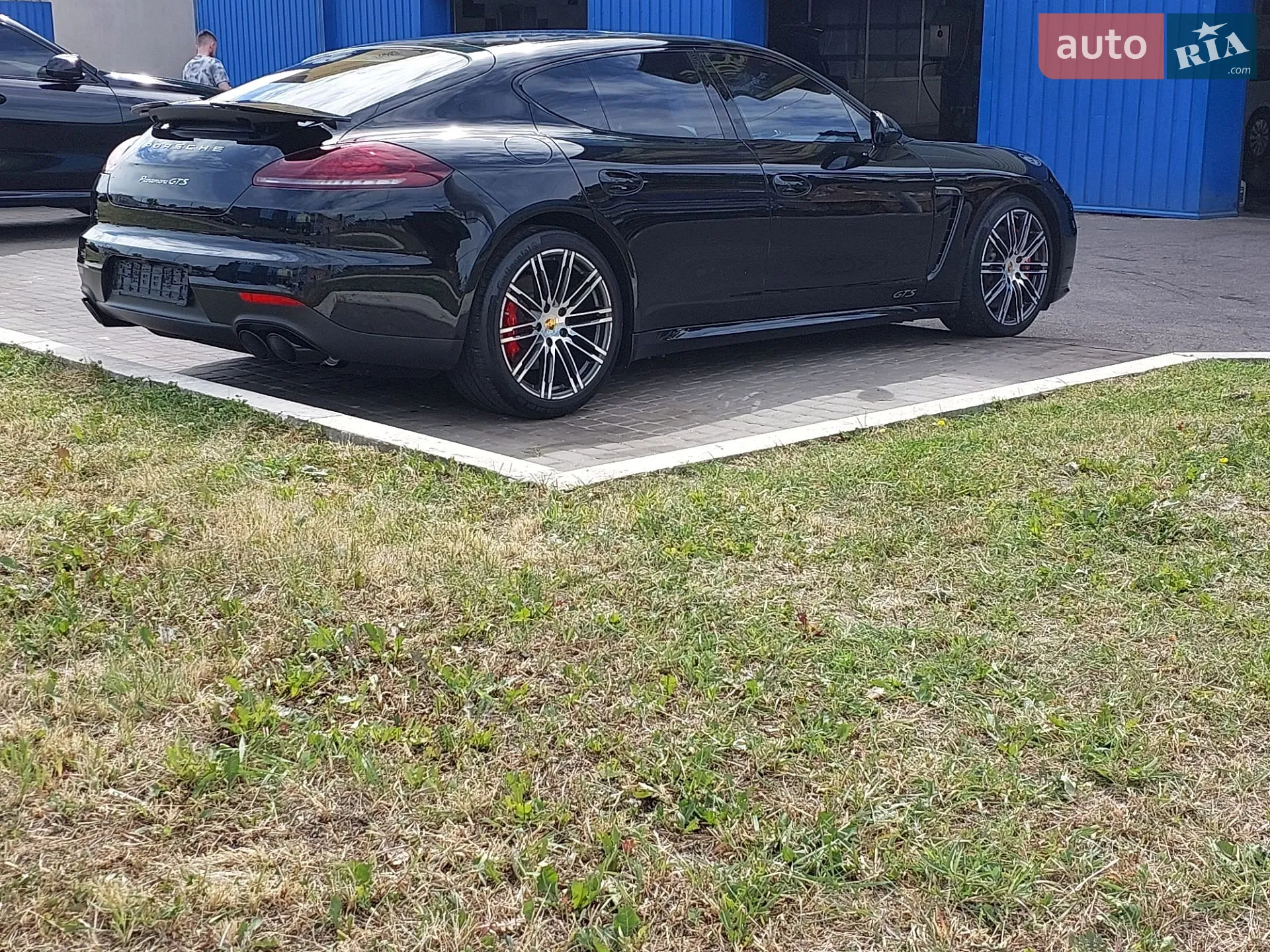 2016 Porsche Panamera - мініатюра 2