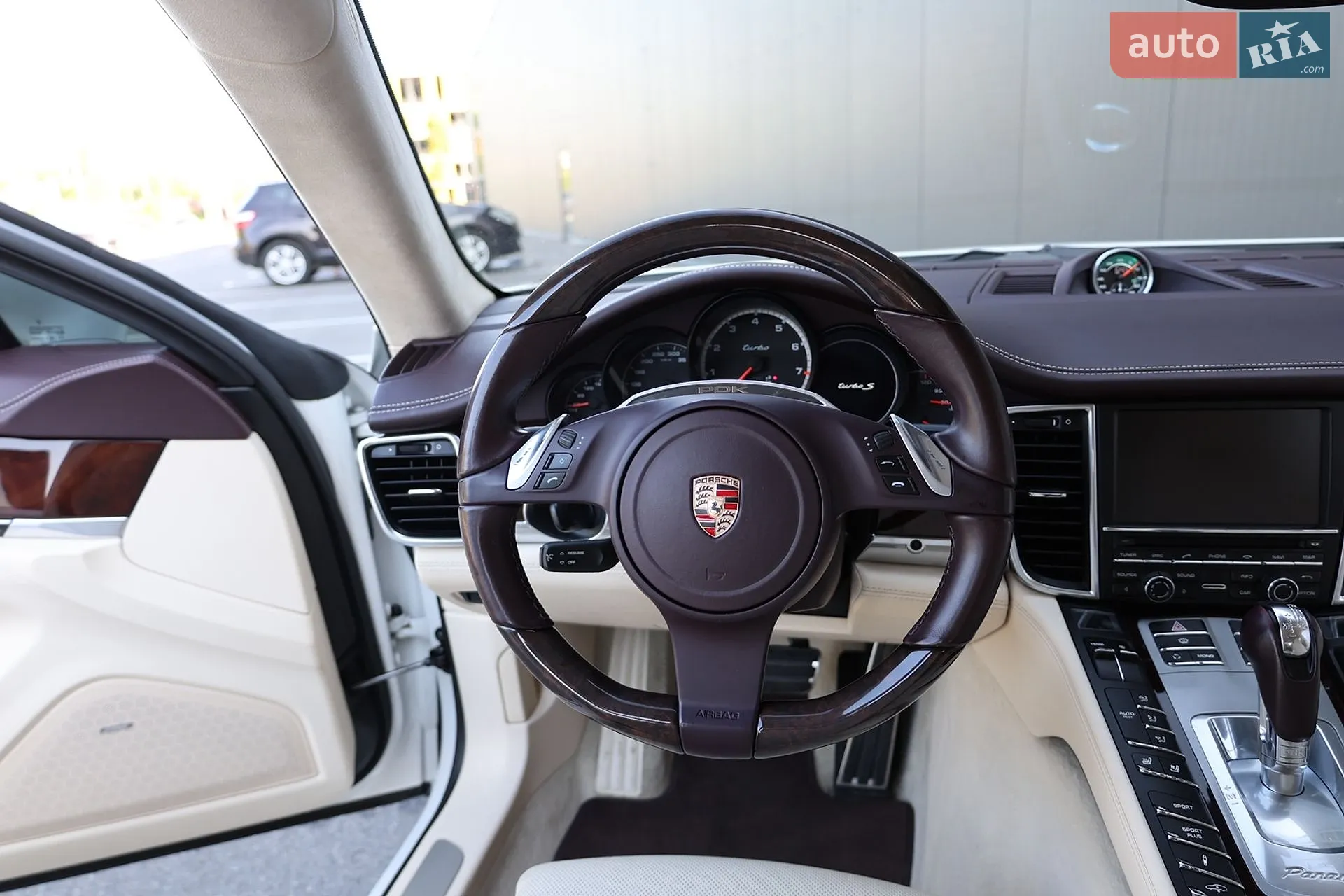 2011 Porsche Panamera - мініатюра 25