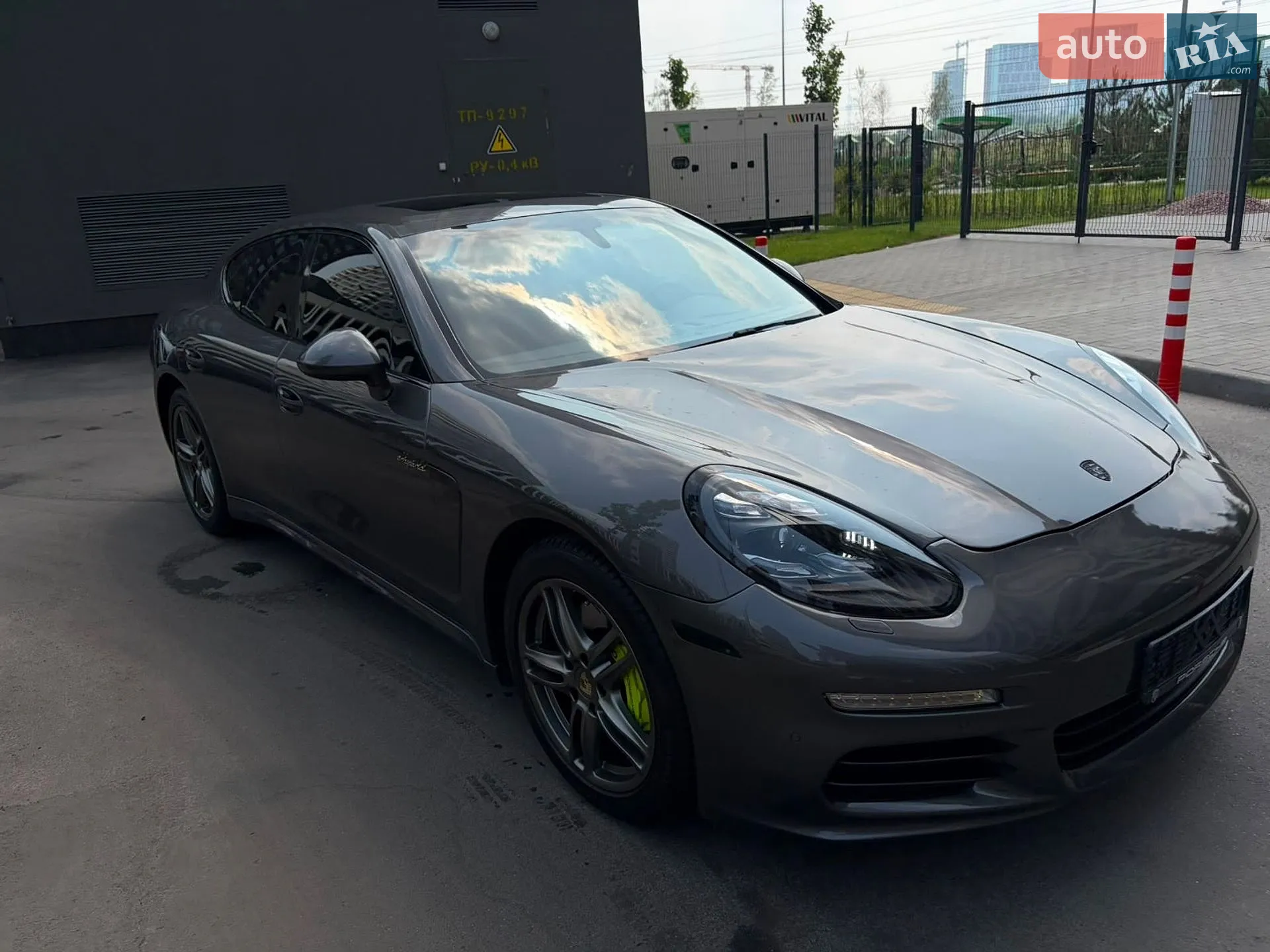 2015 Porsche Panamera - мініатюра 51