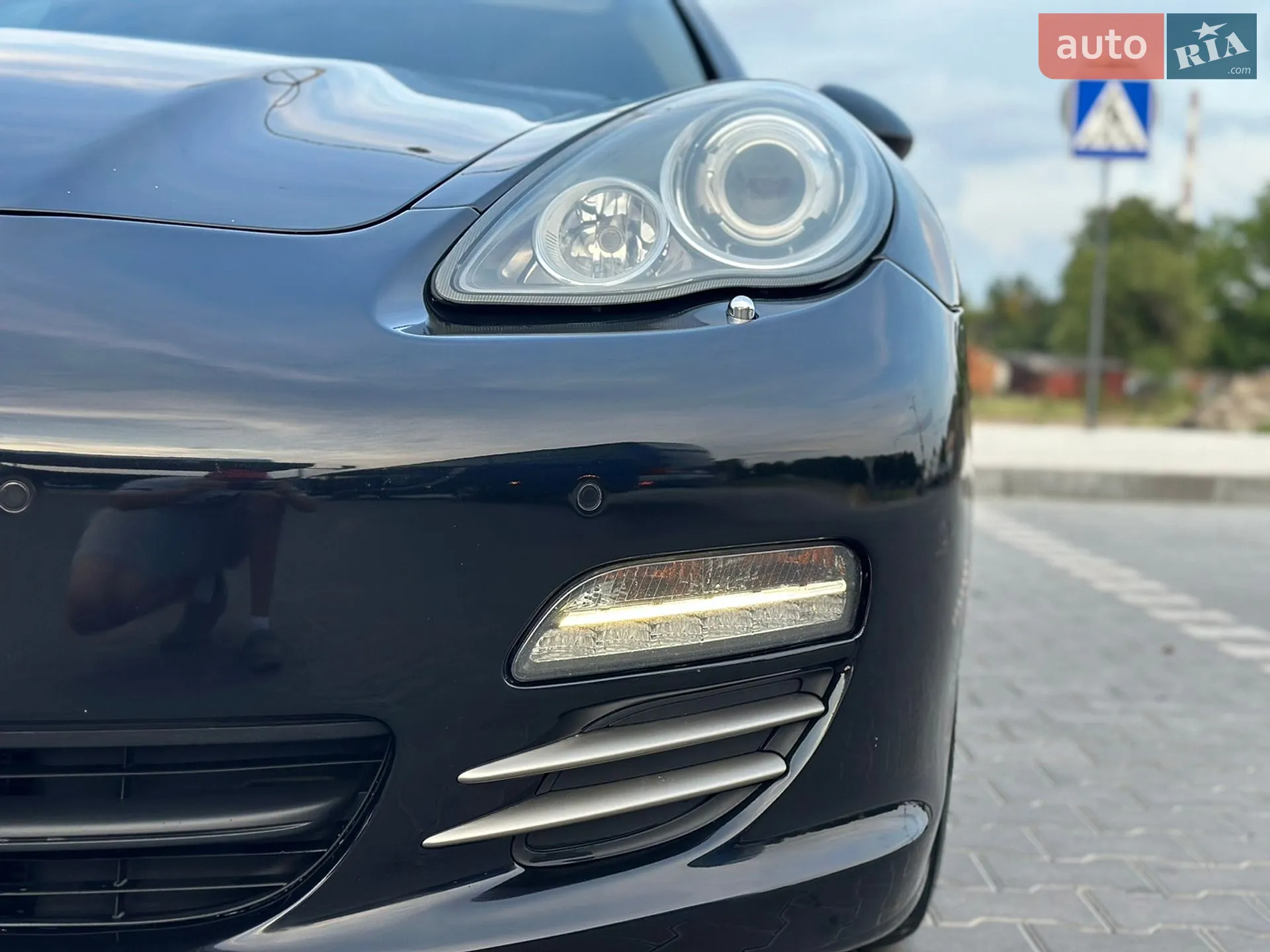 2010 Porsche Panamera - мініатюра 11