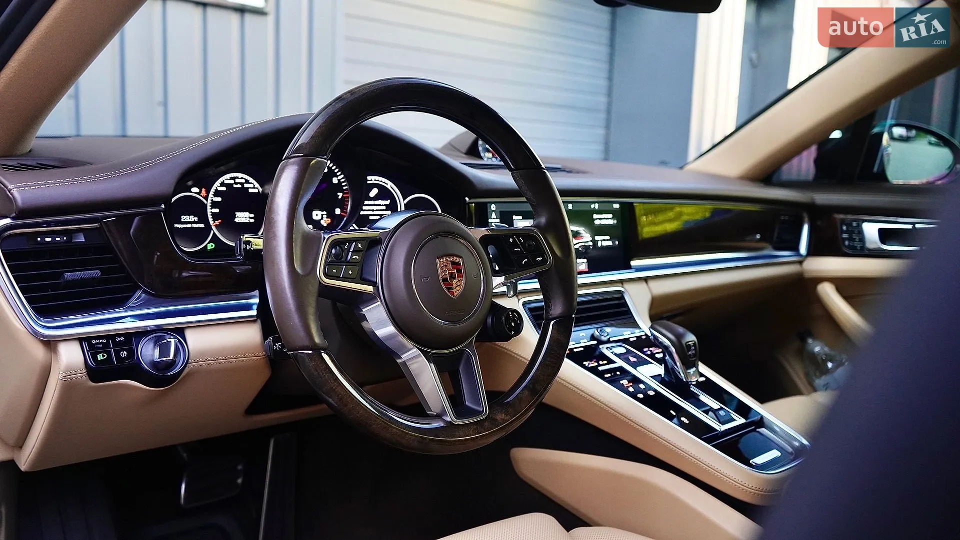 2017 Porsche Panamera - мініатюра 30
