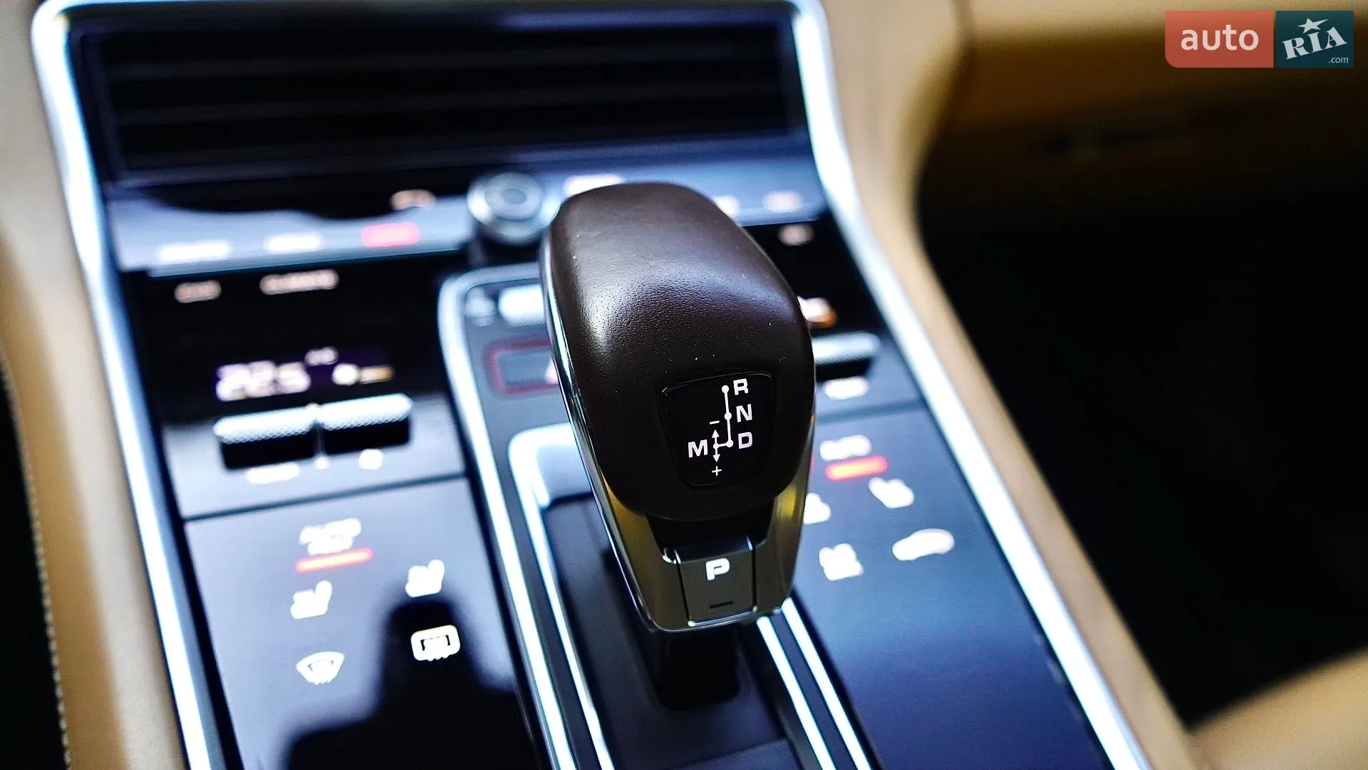 2017 Porsche Panamera - мініатюра 50