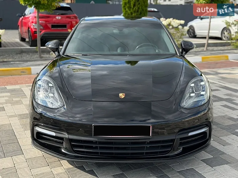 Porsche Panamera 2019