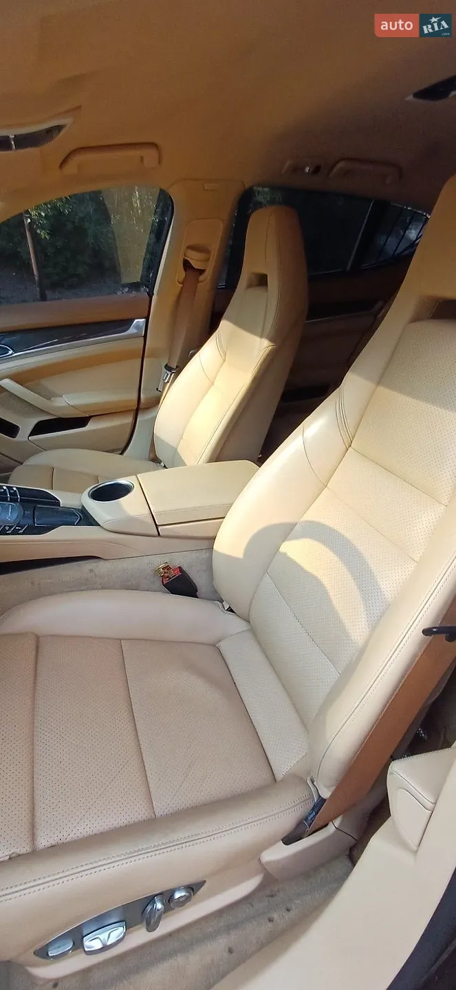 2012 Porsche Panamera - мініатюра 10