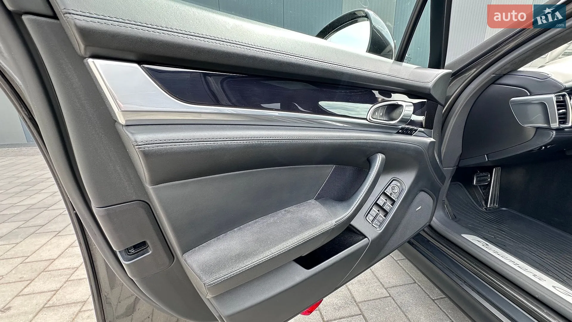 2012 Porsche Panamera - мініатюра 15