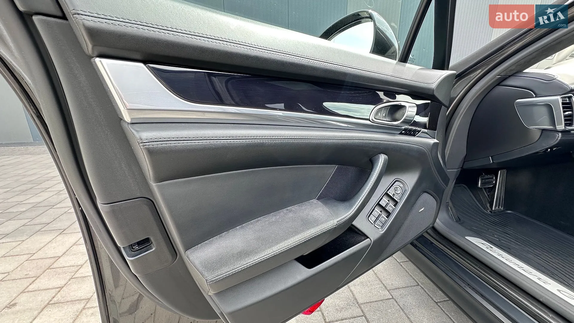 2012 Porsche Panamera - мініатюра 14