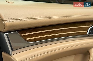 Фастбэк Porsche Panamera 2013 в Ровно