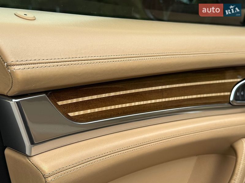 Фастбэк Porsche Panamera 2013 в Ровно
