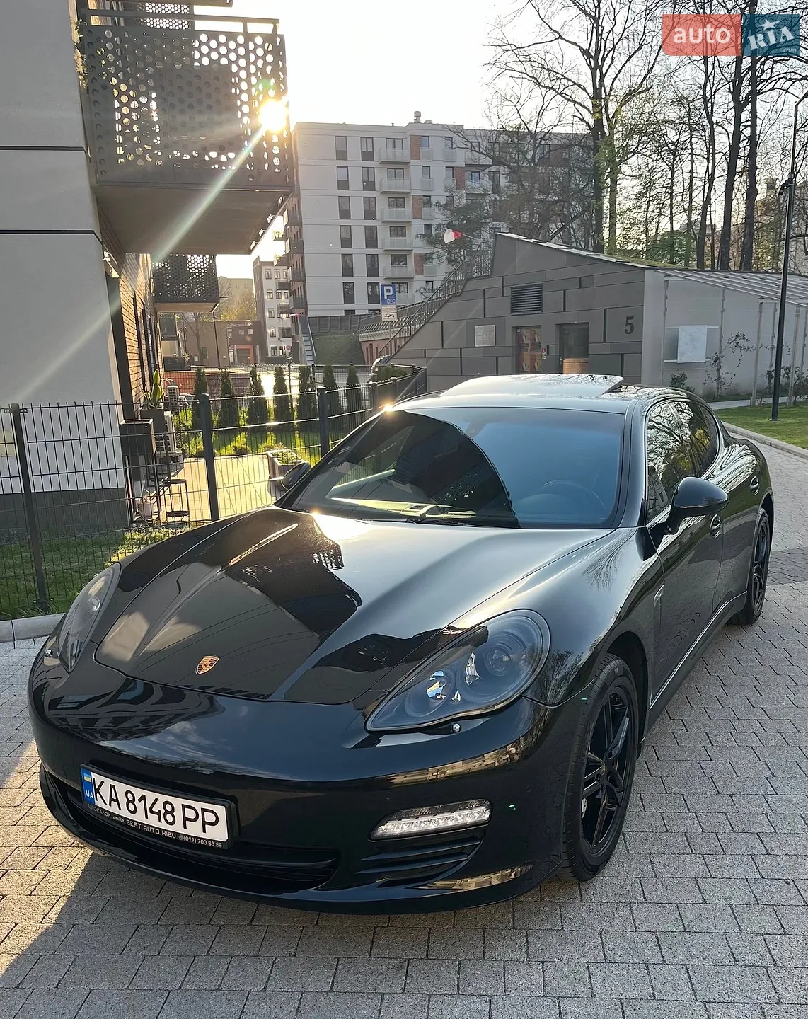 2011 Porsche Panamera - мініатюра 3