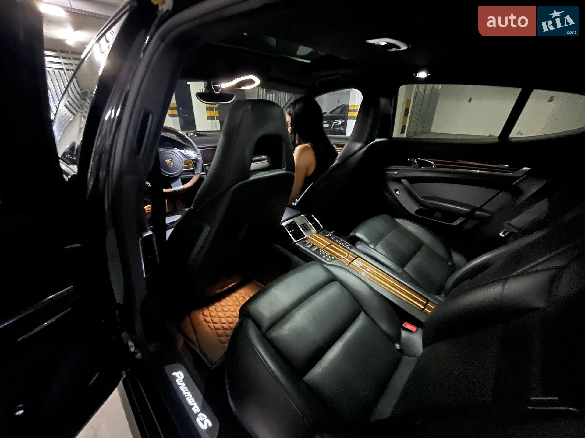 2011 Porsche Panamera - мініатюра 12