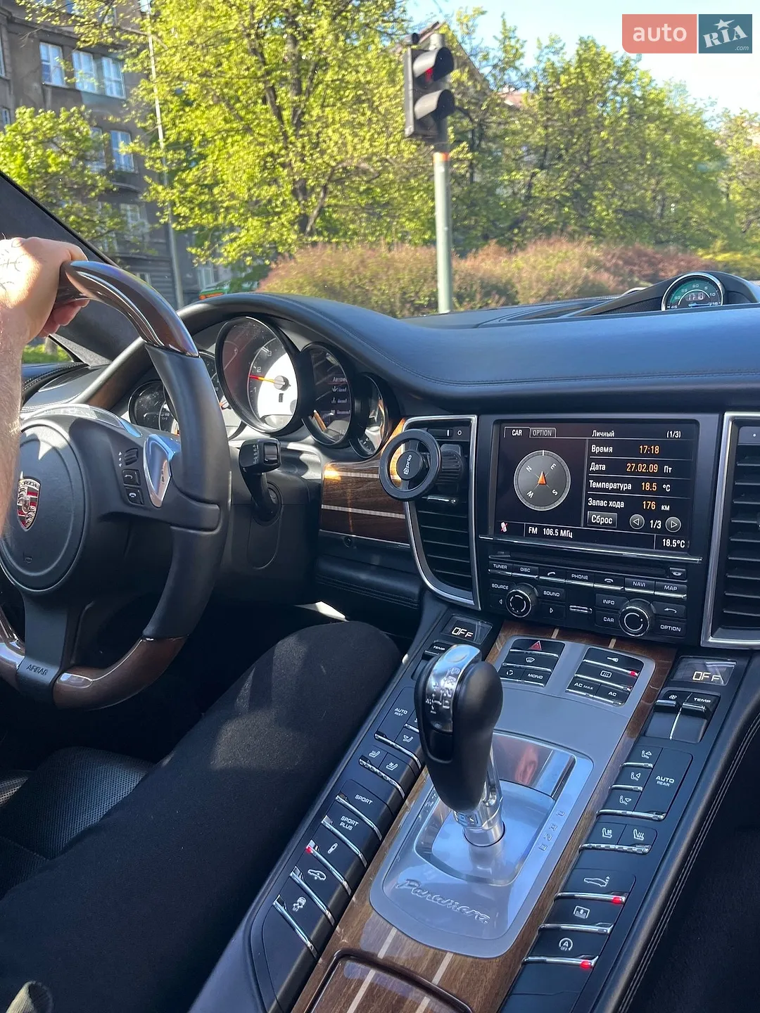 2011 Porsche Panamera - мініатюра 17