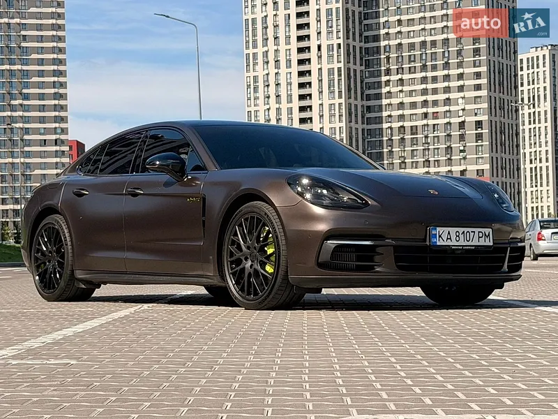 Porsche Panamera 2019