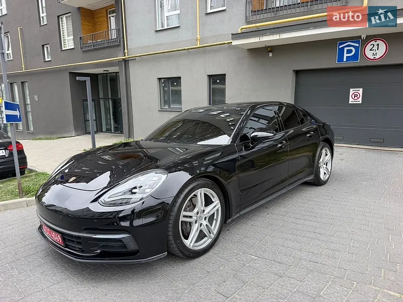 Porsche Panamera 2018