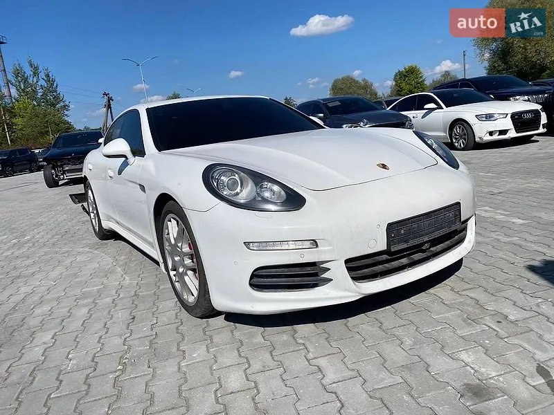 Porsche Panamera 2013