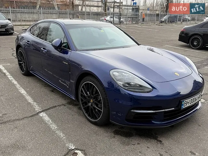 Porsche Panamera 2020