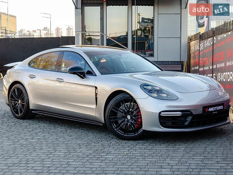 Porsche Panamera 2019