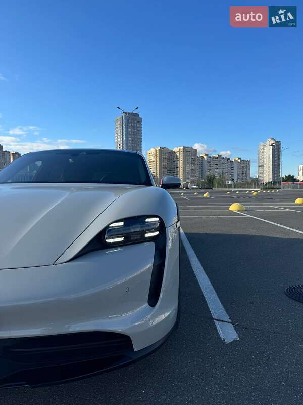 Універсал Porsche Taycan Cross Turismo 2022 в Києві