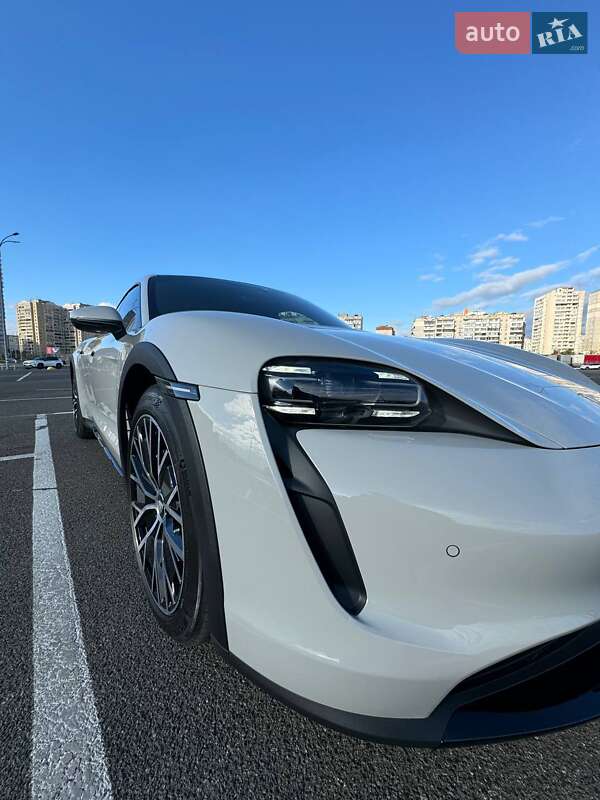 Універсал Porsche Taycan Cross Turismo 2022 в Києві