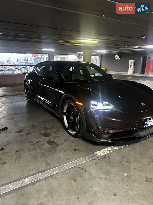 Универсал Porsche Taycan Cross Turismo 2022 в Львове фото 24 Универсал Porsche Taycan Cross Turismo 2022 в Львове