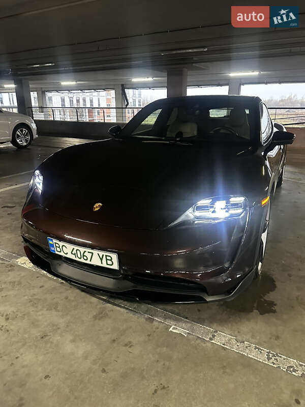 Универсал Porsche Taycan Cross Turismo 2022 в Львове фото 29 Универсал Porsche Taycan Cross Turismo 2022 в Львове