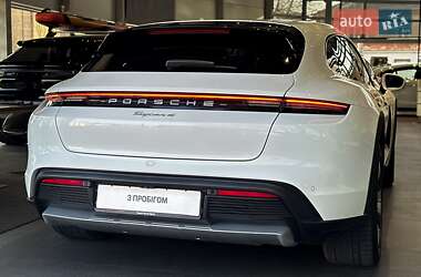 Універсал Porsche Taycan Cross Turismo 2022 в 