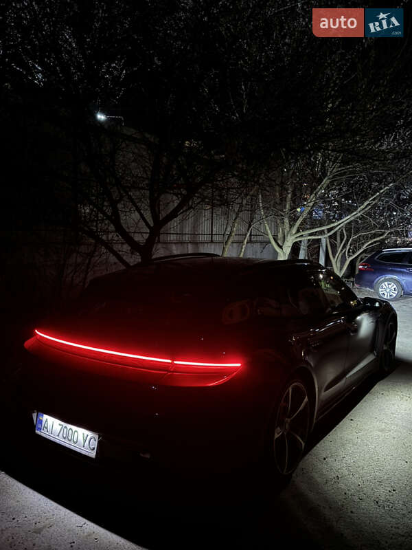 Универсал Porsche Taycan Cross Turismo 2021 в Киеве фото 15 Универсал Porsche Taycan Cross Turismo 2021 в Киеве