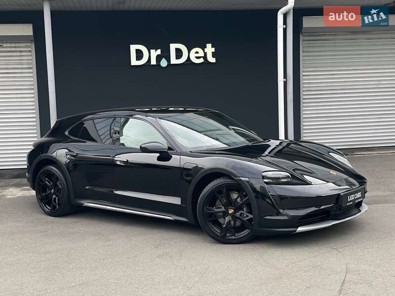 Porsche Taycan Cross Turismo 2022