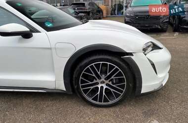 Универсал Porsche Taycan Cross Turismo 2023 в 