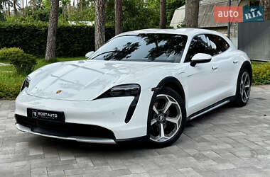 Универсал Porsche Taycan Cross Turismo 2021 в 