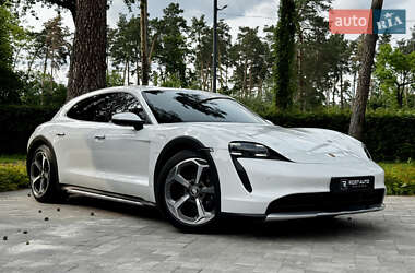 Универсал Porsche Taycan Cross Turismo 2021 в 