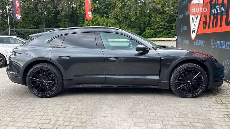 Седан Porsche Taycan Cross Turismo 2023 в Виннице