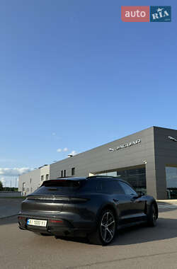 Универсал Porsche Taycan Cross Turismo 2021 в 