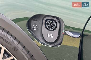 Универсал Porsche Taycan Cross Turismo 2024 в 