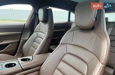 Универсал Porsche Taycan Cross Turismo 2024 в 