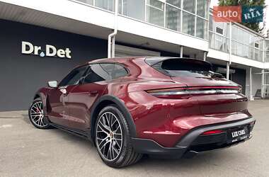Универсал Porsche Taycan Cross Turismo 2021 в 