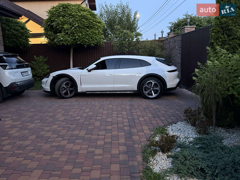 Универсал Porsche Taycan Cross Turismo 2021 в Житомире фото 3 Универсал Porsche Taycan Cross Turismo 2021 в Житомире
