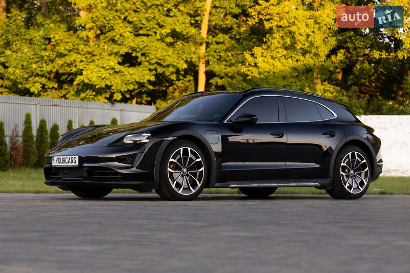Porsche Taycan Cross Turismo 2022