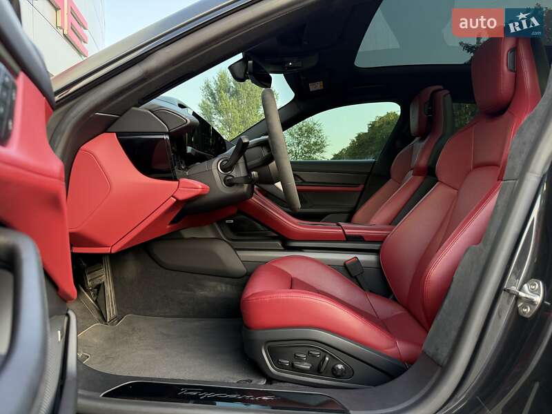 Универсал Porsche Taycan Cross Turismo 2022 в Днепре