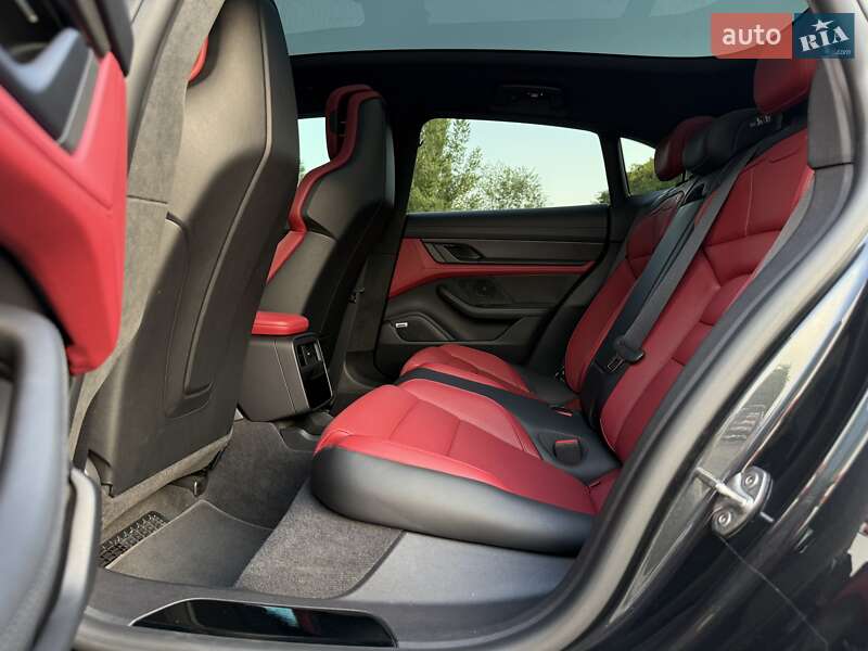 Универсал Porsche Taycan Cross Turismo 2022 в Днепре