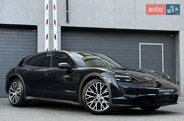 Универсал Porsche Taycan Cross Turismo 2023 в 