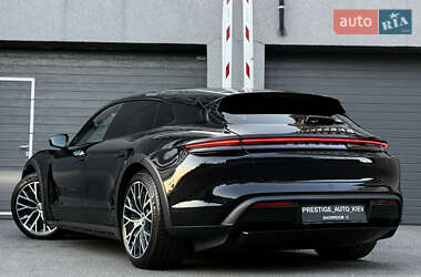 Универсал Porsche Taycan Cross Turismo 2023 в 