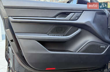 Универсал Porsche Taycan Cross Turismo 2023 в 