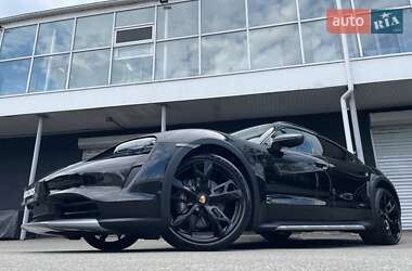 Универсал Porsche Taycan Cross Turismo 2023 в 