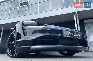 Универсал Porsche Taycan Cross Turismo 2023 в 