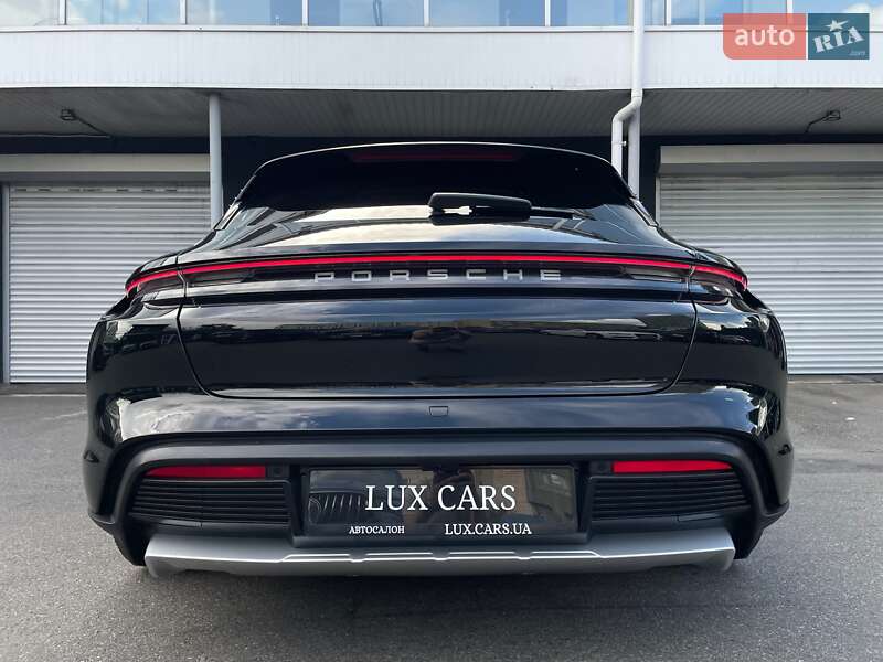 Універсал Porsche Taycan Cross Turismo 2023 в Києві фото 31 Універсал Porsche Taycan Cross Turismo 2023 в Києві
