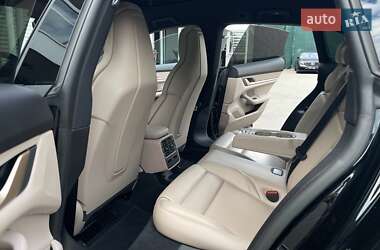 Универсал Porsche Taycan Cross Turismo 2023 в 